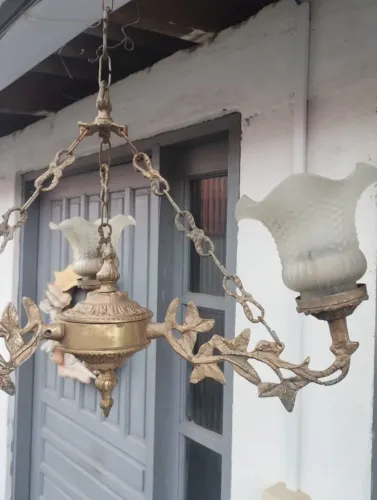 Antigo lustre metal bronze