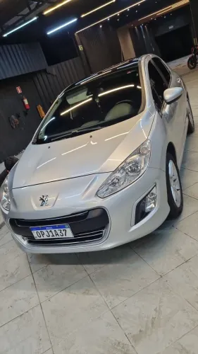 Peugeot 308 Allure 2.0 Flex 16V 5P Mec. 2013