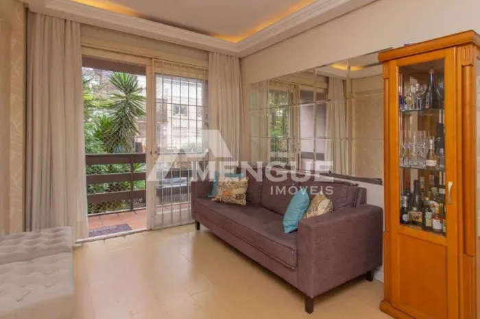 Apartamento com 2 quartos e 57m² à venda em Auxiliadora, Porto Alegre.