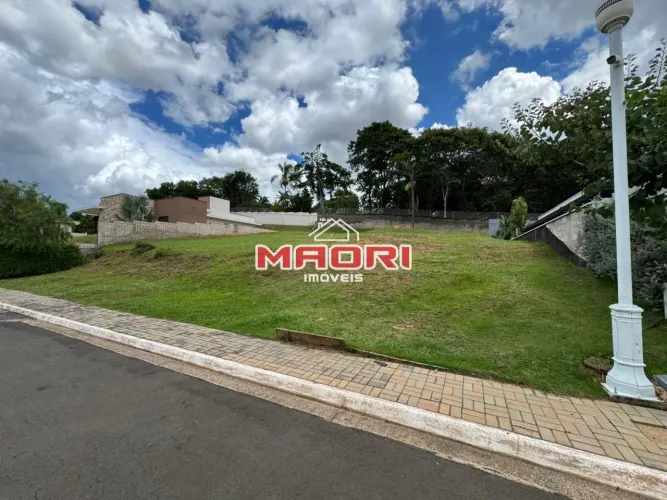 Terreno à venda no Condomínio Villagio San Pietro em Valinhos