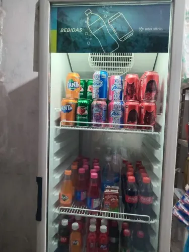 ? GELADEIRA EXPOSITORA METALFRIO ? R$ 3.000,00