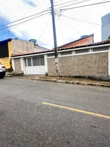 Casa no João Agripino com 3 quartos sendo 1 suite