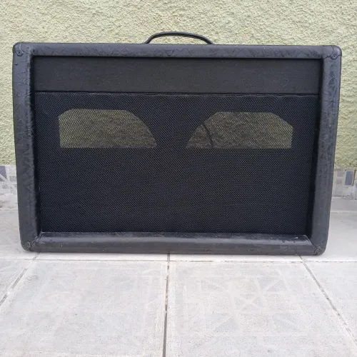 GABINETE 2x12 SEM FALANTES 