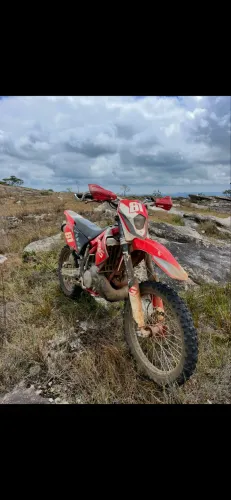 Vende -se gasgas 250 ec 2t moto revisada pegar e rodar 