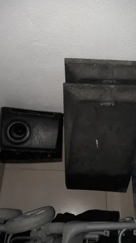 Estou vendendo conjunto da proteção dos alto falante da LBT Sony