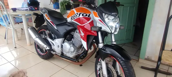 Vendo cb 300