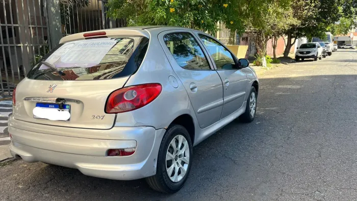 Peugeot 207 XR 1.4 Flex 8V 5P 2012