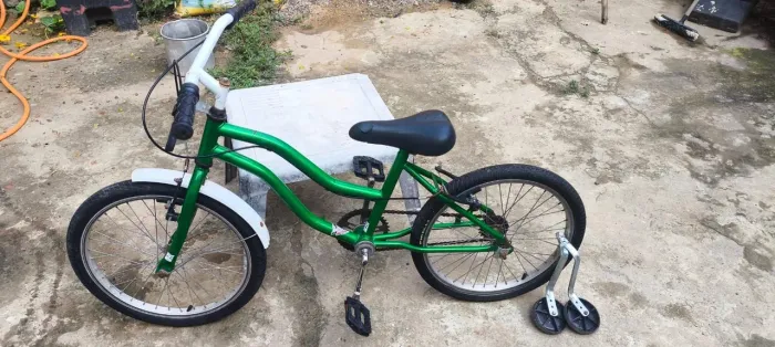 Vendo bicicleta infantil aro 20