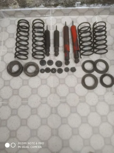 Par de Molas e Amortecedor de Chevette ano 88