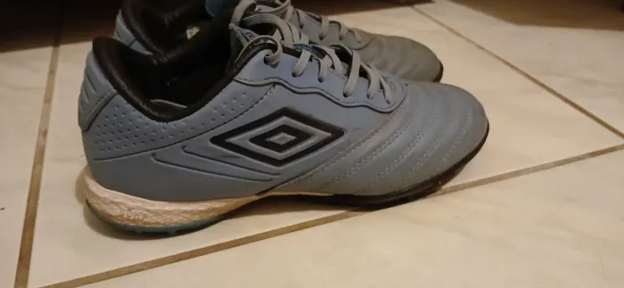Chuteira Society Umbro toco premier