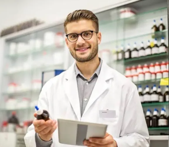 Urgente Contrata-se farmacêutico  
