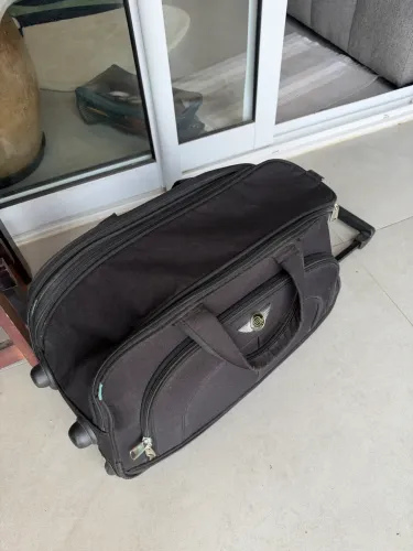 Mala/Sacola de Viagem Santino Grande com Rodinhas - Preta