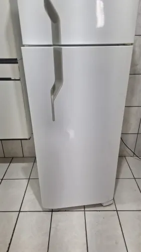 Geladeira Electrolux 110v