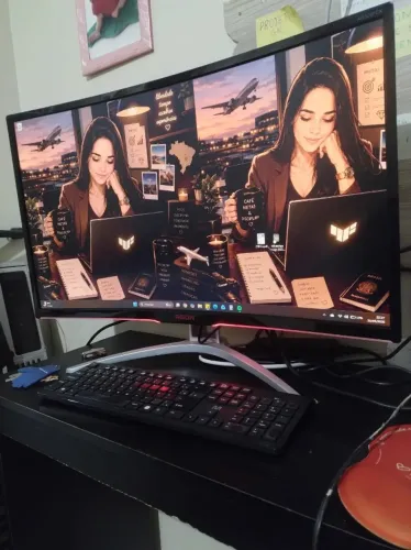 Monitor Gamer AGON 32'' barateza pra sair logo