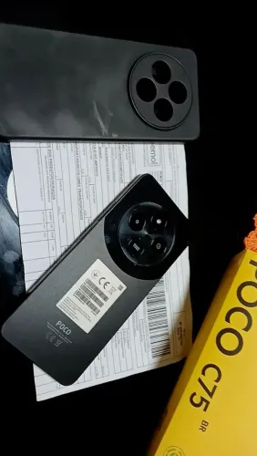Poco c75