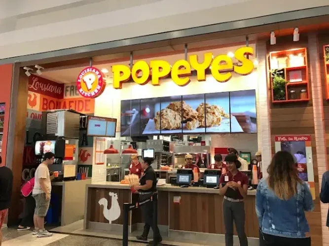 ATENDENTE DE FAST FOOD TIETE PLAZA SHOPPING