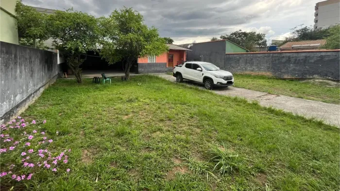 Ponto comercial/Loja/Box para venda tem 450 metros quadrados