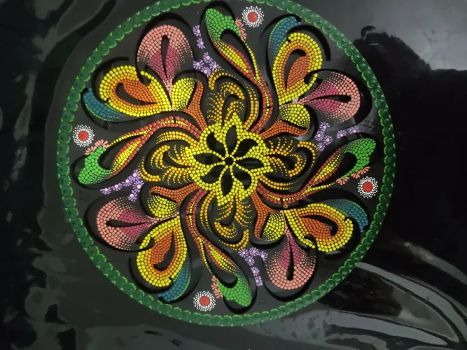 Mandala em ponto relevo, feito a mão