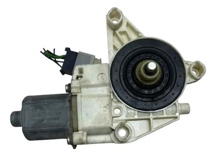 Motor Máquina Vidro Dianteira Esquerda C180/c250 1.8 2012