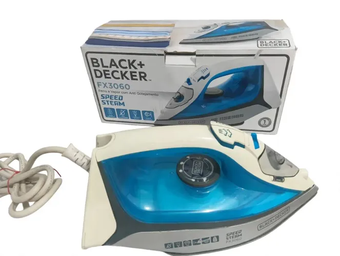 Ferro a vapor Black + Decker FX3060 Speed Steam - Base Cerâmica - Seminovo