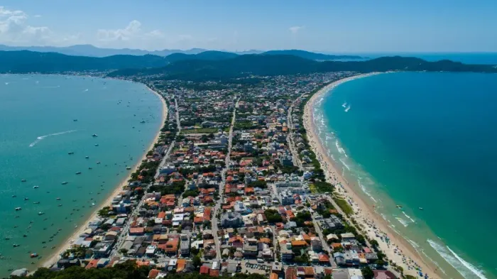 Terreno 307m² - Praia de Mariscal - Viabilidade de construção para Prédio de 5 andares