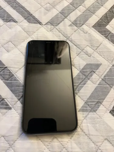 I Phone 11 - 128 gigas