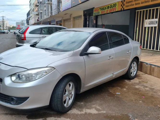 Renault Fluence Sed. Dynamique 2.0 16V Flex Aut. 2014