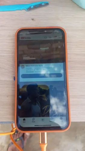iPhone 11 64 GB na carcaça do 17 funcionando perfeitamente
