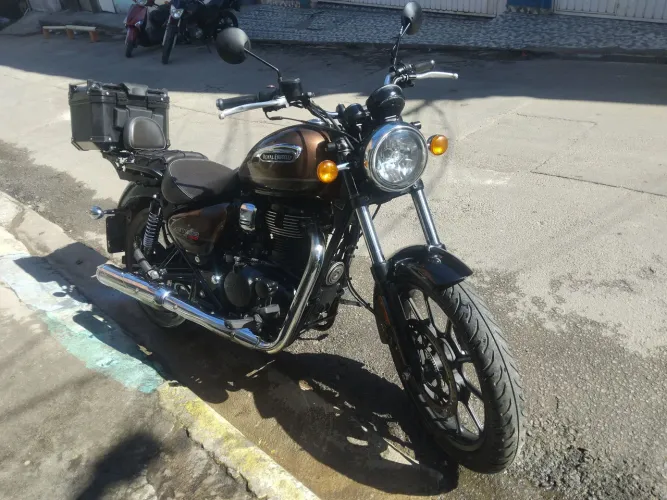 Estou vendendo o troca outra moto menor eu uso pra trabalhar e muita economia é só chamar