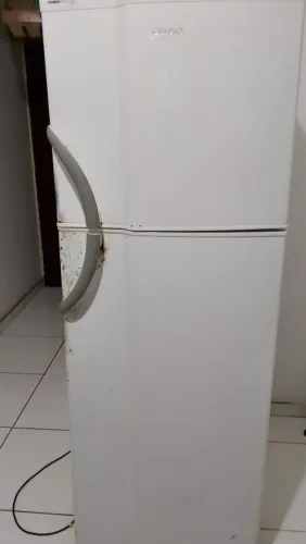 Geladeira dúplex dako