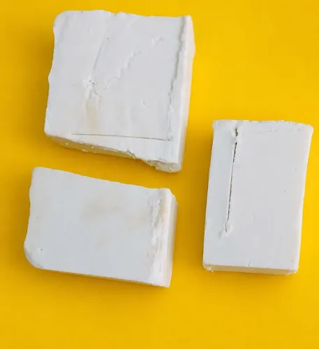 3 pedaços de sabão de soda caseiro
