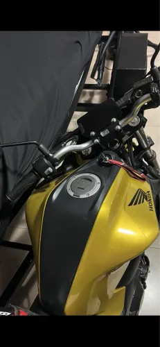 Moto cbF300