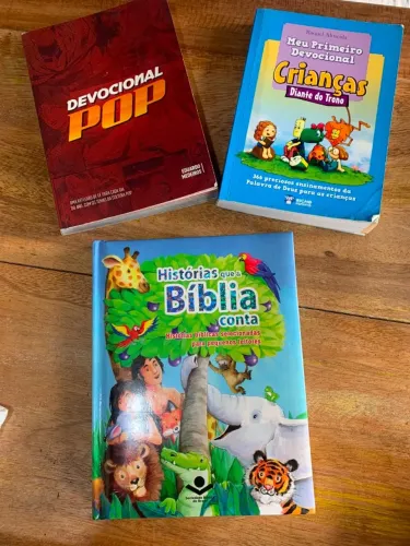 Kit com 3 Livros Cristãos e Devocionais - Infantojuvenil