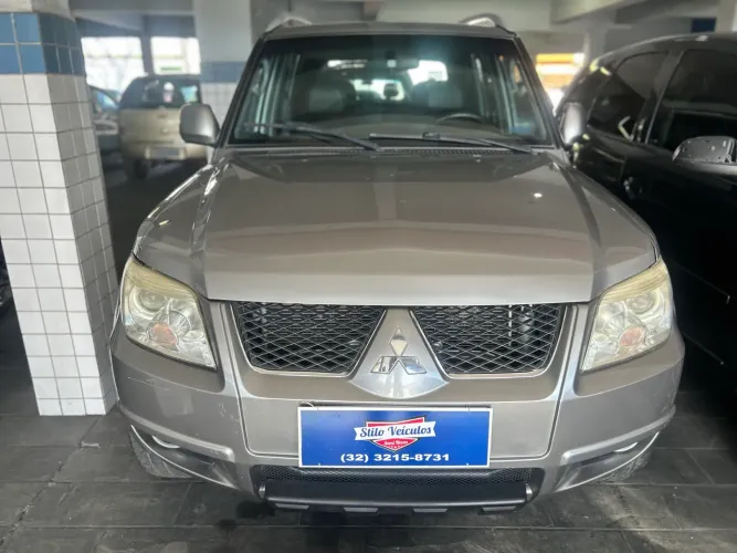 Mitsubishi Pajero TR4 2.0 Flex 16V 4X2 Aut. 2013