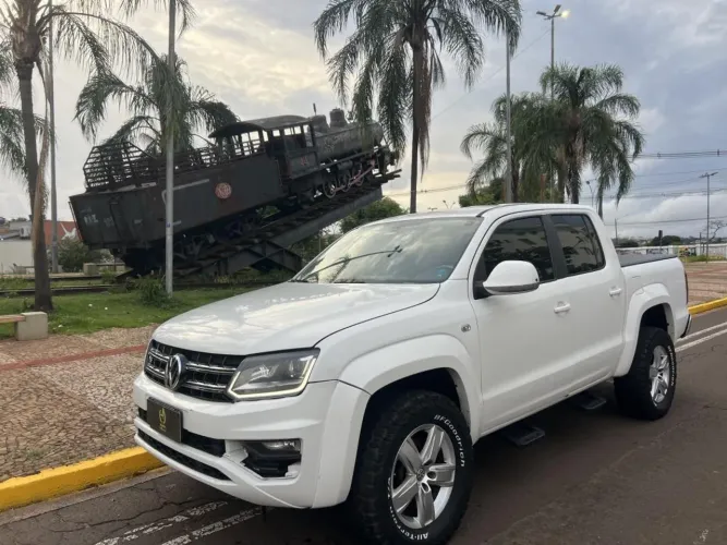 Volkswagen Amarok High.cd 2.0 16V TDI 4X4 Dies. AUT 2013