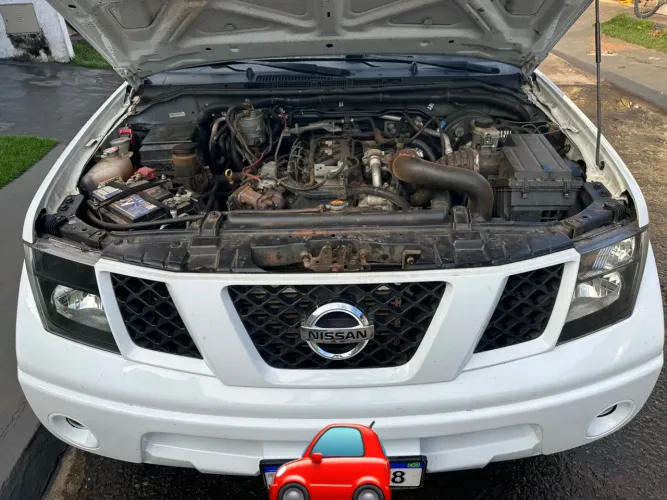 Nissan Frontier XE CD 4X4 2.5 TB Diesel 2013