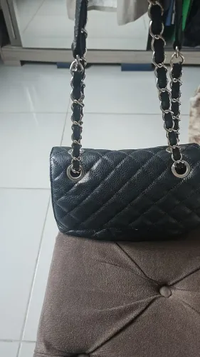 Bolsa tiracolo arezzo couro legítimo, uma clássica inspiração da Chanel de matelassê. 