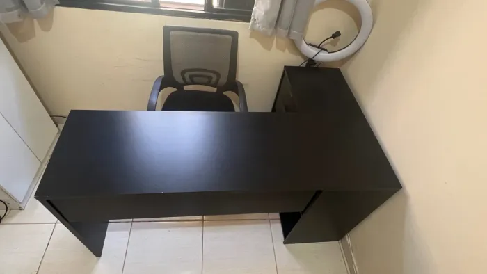Mesa escritório em L