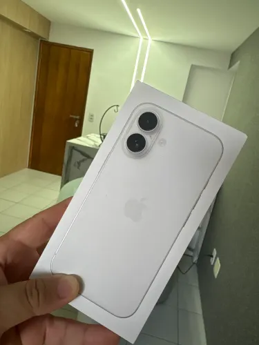 iPhone 16 256GB