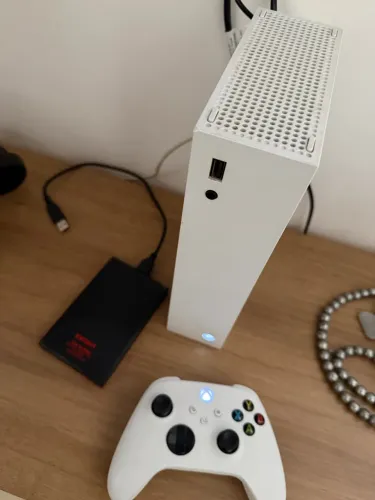 Xbox Series S 512GB + HD EXTERNO 320GB