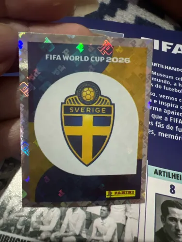 Figurinha de escudo