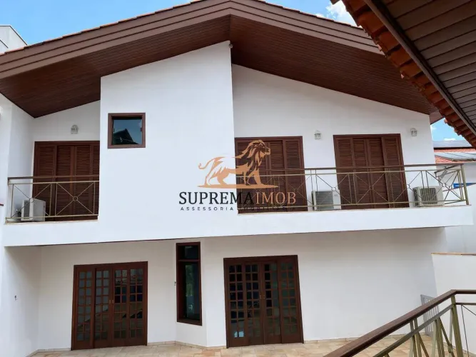 Casa sobrado de alto padrão à venda no Condomínio Constantino Matucci