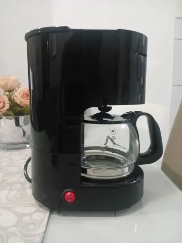 Cafeteira seminova pouca usada