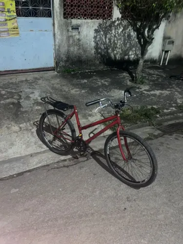 Bike montadinha com garupa reforçada e aro aero