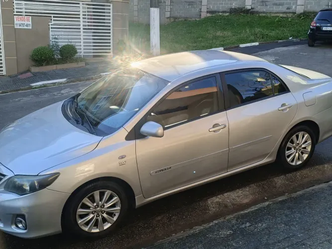 Toyota Corolla XLI 1.8/1.8 Flex 16V Aut. 2013