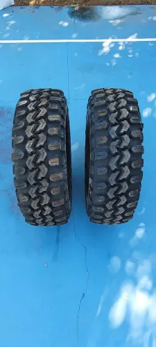Pneus BF mud remol rodas 6 furos.