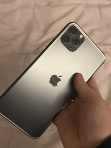 iPhone 11 Pro Max 64GB Preto