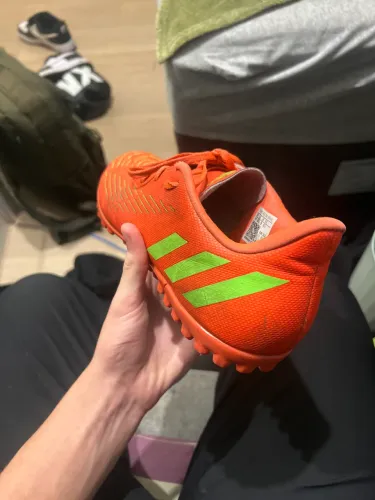 CHUTEIRA ADIDAS SOCIETY