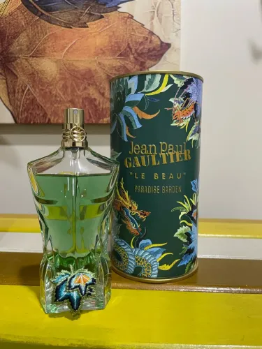 Le male paradise garden