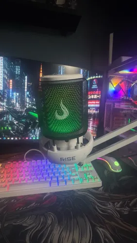 Microfone gamer articulado